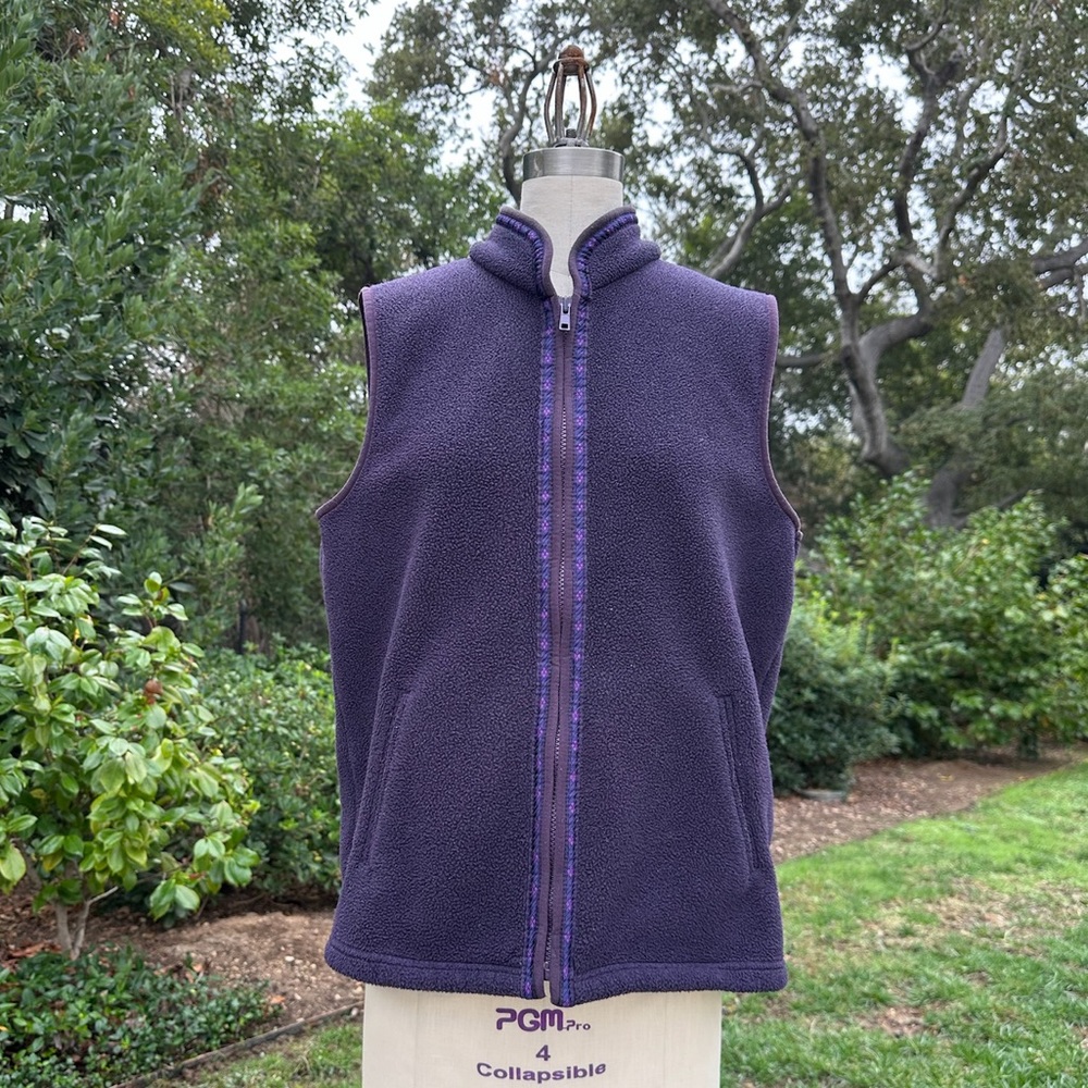 Talbots vintage ribbon-trimmed fleece vest - size M